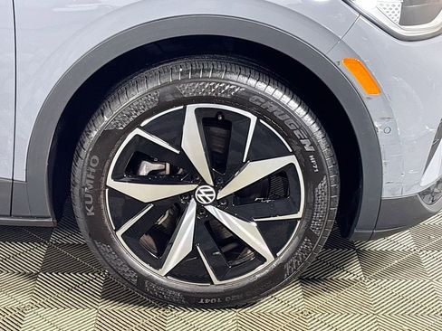 Used 2023 Volkswagen ID.4 Pro S AWD/4WD image 24