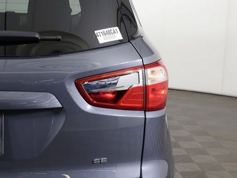 Used 2022 Ford EcoSport SE image 13