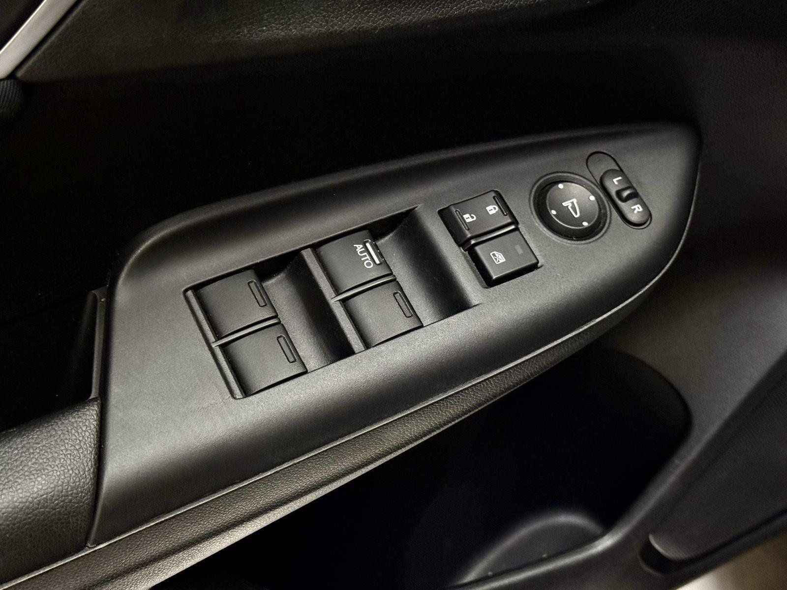 Used 2016 Honda Fit LX image 13