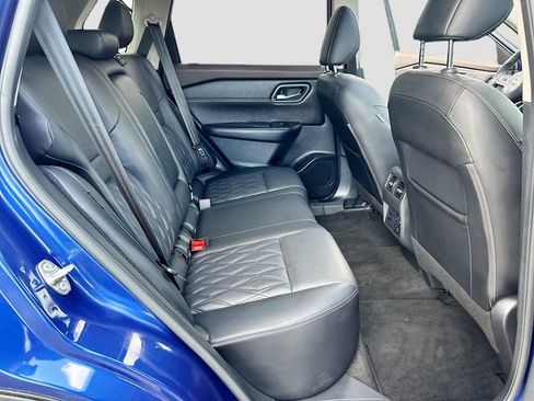 Used 2021 Nissan Rogue Platinum AWD/4WD image 25