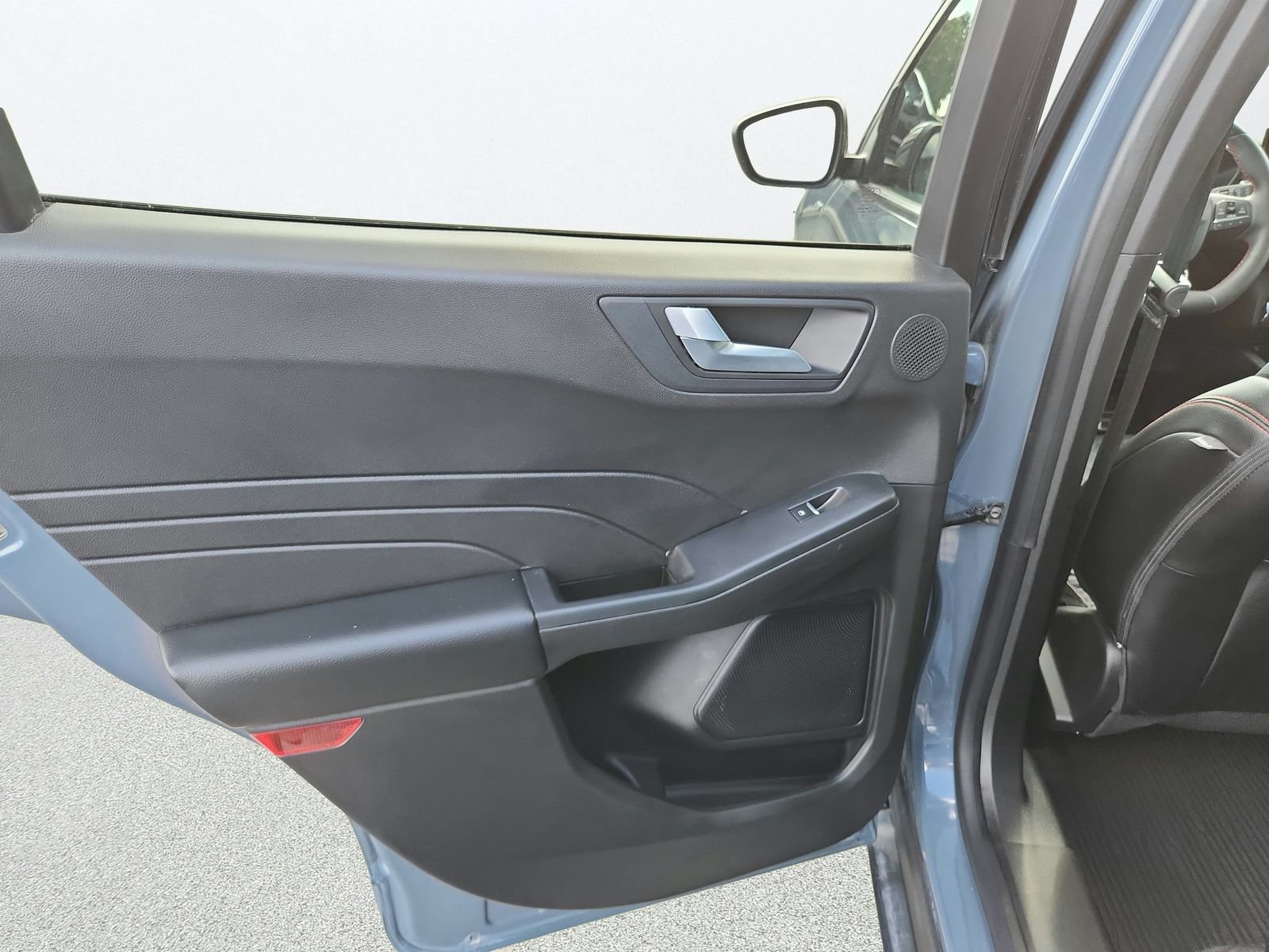 Used 2023 Ford Escape ST-Line Elite w/ Premium Technology Package AWD/4WD image 26