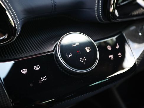 Certified 2026 Ferrari Purosangue AWD/4WD image 39