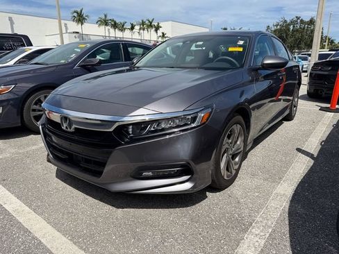 Used 2018 Honda Accord EX image 3