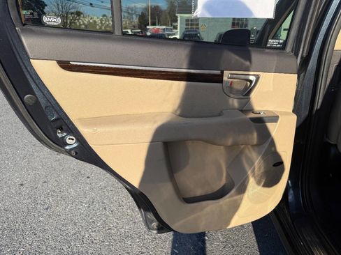 Used 2011 Hyundai Santa Fe Limited image 23