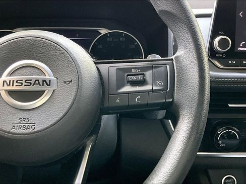 Used 2021 Nissan Rogue S FWD image 24