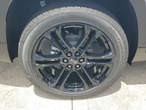 New 2026 Chevrolet Traverse LT w/ Driver Confidence Package image 5