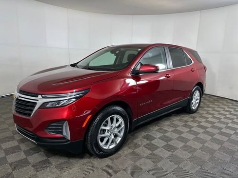 Used 2023 Chevrolet Equinox LT image 7
