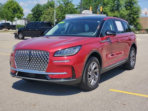 Used 2023 Lincoln Corsair AWD w/ Equipment Group 101A image 2