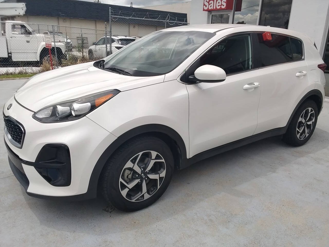 Used 2021 Kia Sportage LX FWD image 2
