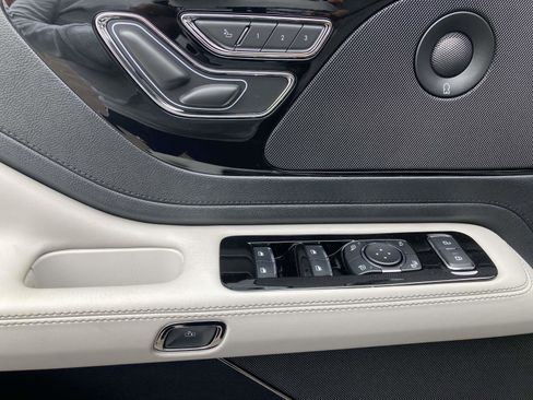 New 2025 Lincoln Aviator AWD w/ Equipment Group 101A image 21