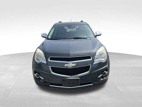 Used 2011 Chevrolet Equinox LT w/ Chrome Appearance Package FWD image 2