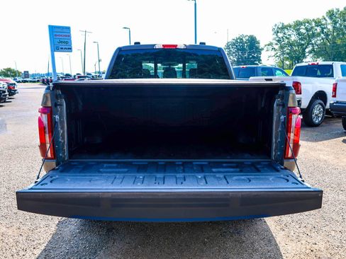 Used 2025 Ford F150 Lariat w/ Equipment Group 501A Mid AWD/4WD image 9