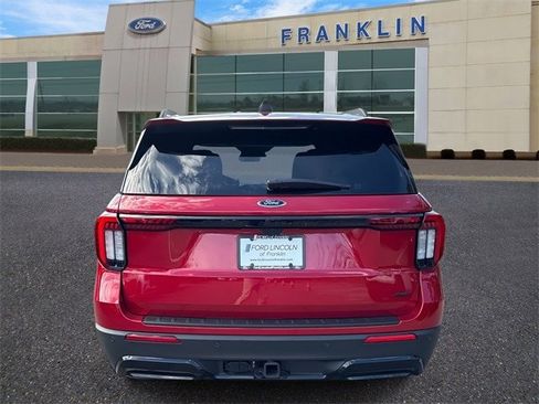 Certified 2025 Ford Explorer ST-Line w/ Premium Package image 6