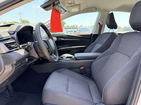 Used 2026 Toyota Camry LE FWD image 16