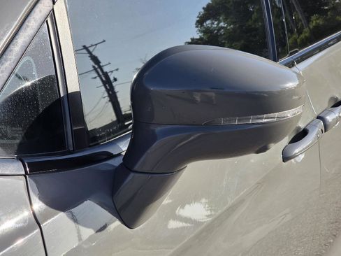 Used 2022 Chrysler Pacifica Touring-L w/ Uconnect Theater Family Group FWD image 37