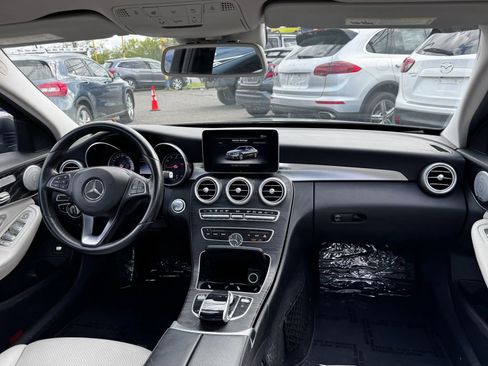 Used 2016 Mercedes-Benz C 300 4MATIC Sedan image 21