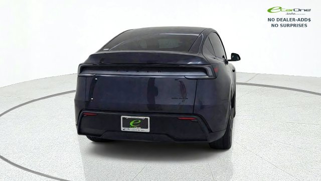 Used 2026 Tesla Model Y AWD image 7
