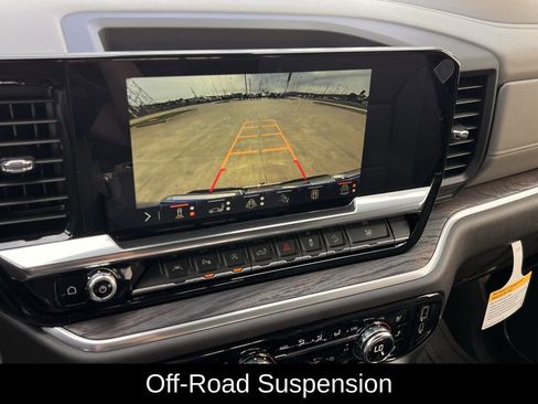 New 2026 GMC Sierra 1500 SLT image 16