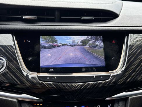 Used 2025 Cadillac XT6 Premium Luxury FWD image 21