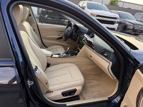 Used 2013 BMW 328i xDrive Sedan AWD/4WD image 10