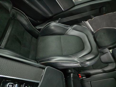 Used 2019 Volvo XC90 T5 R-Design w/ Advanced Package image 37