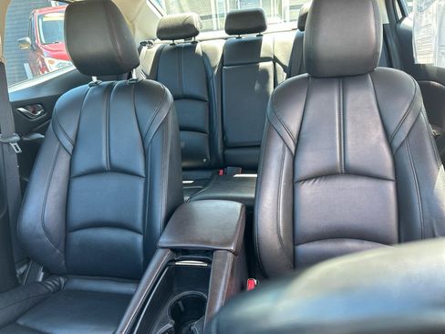 Used 2018 MAZDA MAZDA3 Touring FWD image 17