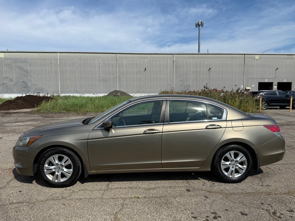Used 2010 Honda Accord LX-P image 5
