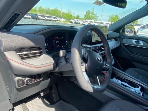 New 2026 Ford Explorer ST-Line w/ ST-Line Street Pack RWD image 9
