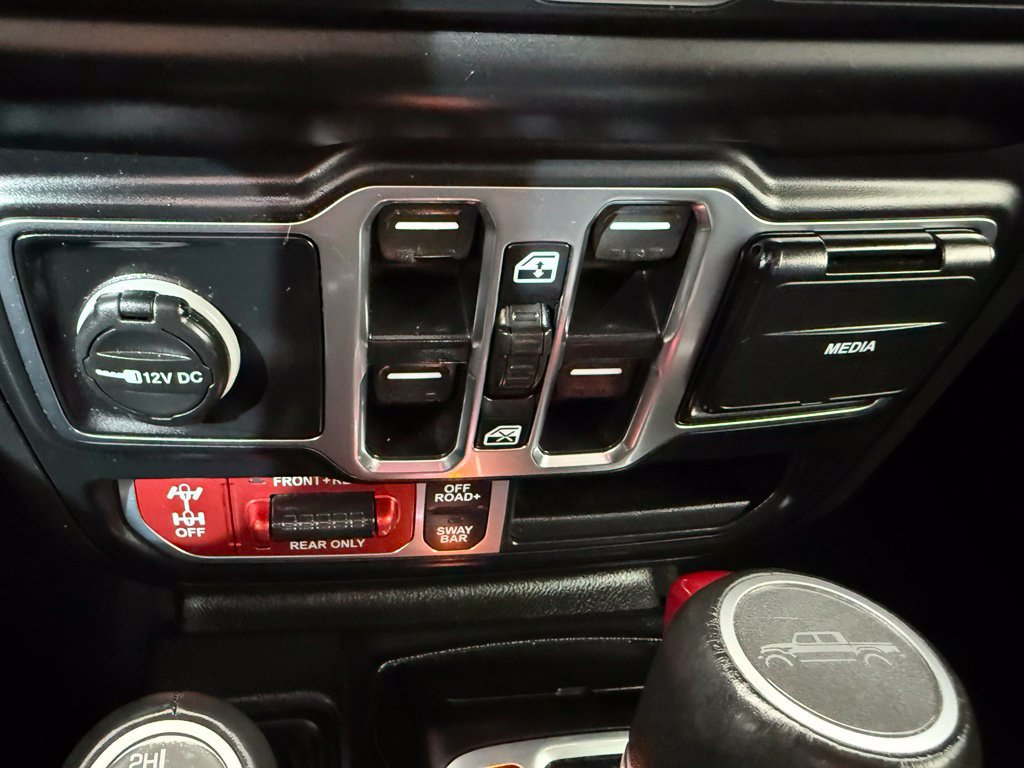 Used 2020 Jeep Gladiator Rubicon AWD/4WD image 32