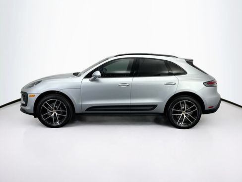 Used 2026 Porsche Macan AWD/4WD image 2