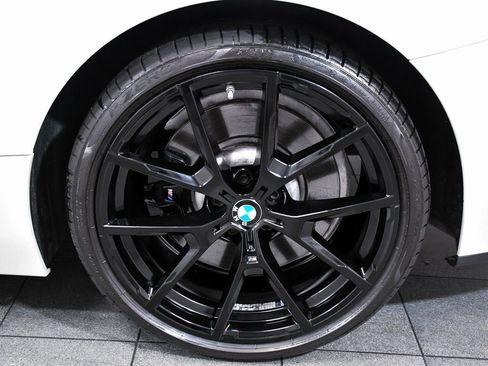 Used 2024 BMW 840i Convertible w/ M Sport Professional Package image 10