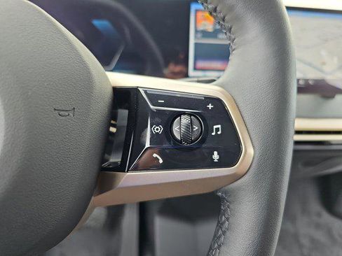 New 2026 BMW iX xDrive60 w/ Premium Package image 18