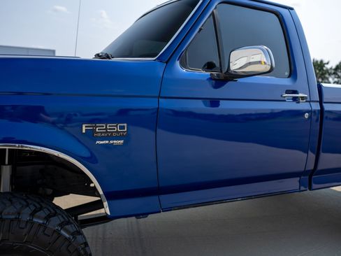 Used 1997 Ford F250 4x4 Regular Cab Heavy Duty image 27
