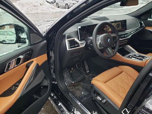New 2026 BMW X6 xDrive40i w/ Climate Comfort Package image 10