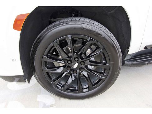 Used 2021 Cadillac Escalade Sport w/ Driver Assist Tech Package AWD/4WD image 33