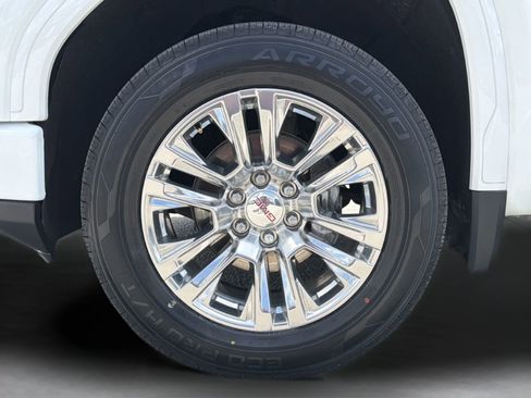 Used 2022 GMC Sierra 1500 Denali AWD/4WD image 32