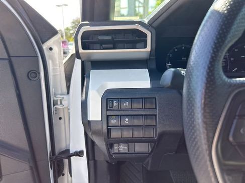 Used 2024 Toyota Tacoma TRD Off-Road AWD/4WD image 27