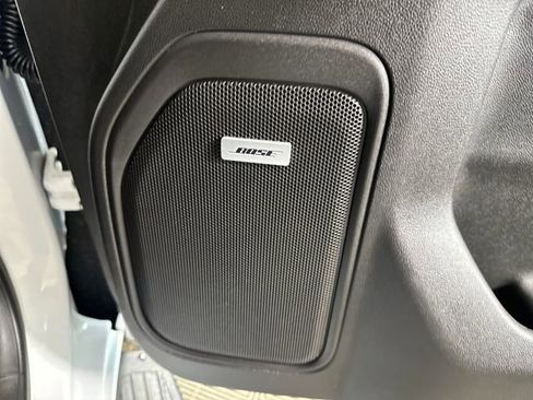 Used 2020 GMC Sierra 1500 SLT w/ SLT Premium Package image 29