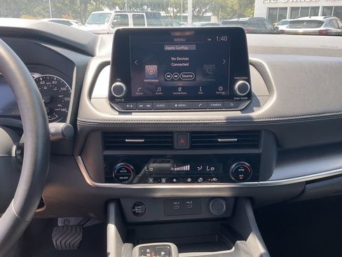 Used 2026 Nissan Rogue SV FWD image 26
