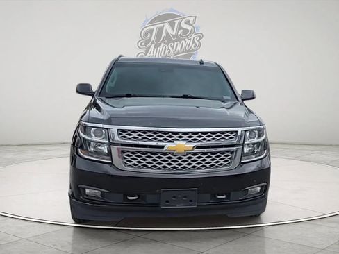 Used 2019 Chevrolet Suburban LT w/ LT Signature Package AWD/4WD image 2