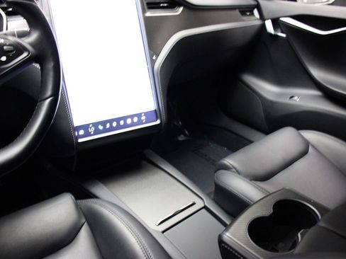 Used 2020 Tesla Model S Performance image 64