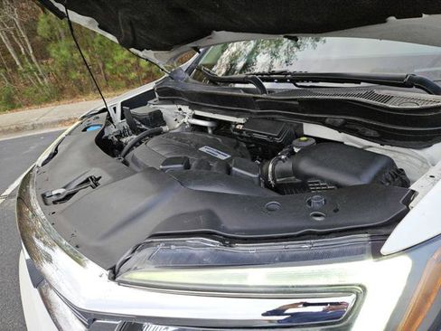 Used 2019 Honda Pilot EX image 9