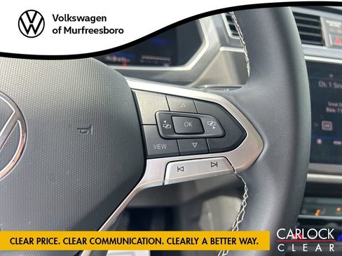 Certified 2024 Volkswagen Tiguan SE w/ Panoramic Sunroof Package FWD image 18