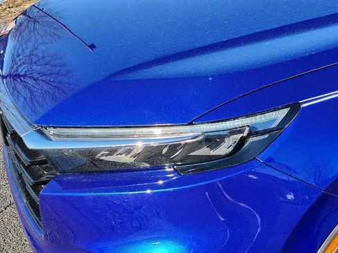 Used 2024 Honda CR-V EX image 10