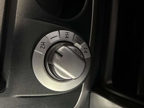 Used 2019 Toyota 4Runner SR5 AWD/4WD image 23
