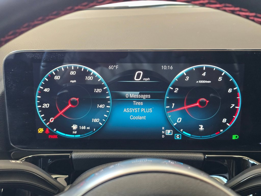 Used 2022 Mercedes-Benz GLA 250 4MATIC image 24