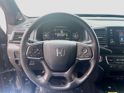 Used 2024 Honda Passport TrailSport image 11