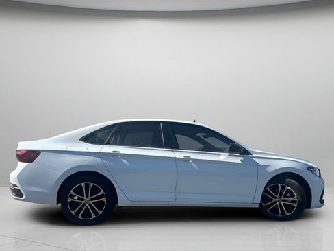 Used 2025 Volkswagen Jetta Sport FWD image 24
