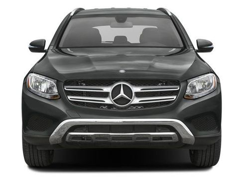 Used 2017 Mercedes-Benz GLC 300 4MATIC image 4