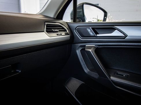 Certified 2023 Volkswagen Tiguan S image 32